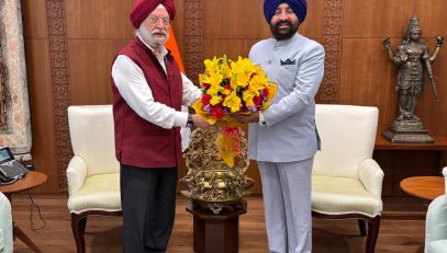 Governor paying courtesy call on Shri Hardeep Singh Puri in New Delhi