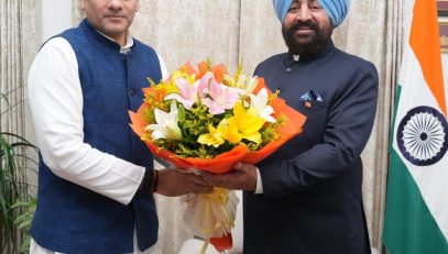 Shri Saurabh Bahuguna paying a courtesy call on the Governor.