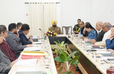 राजकीय विश्वविद्यालयों के कुलपतियों के साथ बैठक
