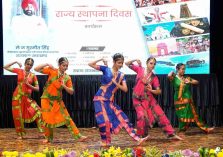 Artists present captivating performances of various cultural programmes on the Foundation Day programme of various states and union territories at Raj Bhawan.;?>