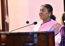 President Smt. Draupadi Murmu addressing the programme organised to commemorate the 125th anniversary of Raj Bhawan Nainital.;?>