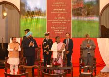 President Smt. Draupadi Murmu inaugurating the virtual tour of Raj Bhawan Nainital during the programme organised to commemorate the 125th anniversary of Raj Bhawan Nainital.;?>