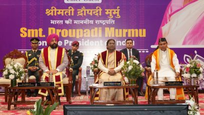 The President and the Governor on the occasion of the 20th Convocation of Kumaon University, Nainital.