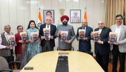 Officials of Reach organization meeting the Governor and giving presentation regarding the Heritage Mahotsav organized every year in Dehradun.