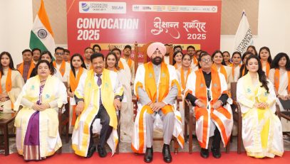 The Governor attending the 6th Convocation as the Chief Guest.