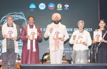 The Governor releases the book 'Dharti Ka Swarg Uttarakhand'