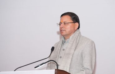 संगोष्ठी को संबोधित करते हुए मुख्यमंत्री।