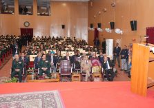 संगोष्ठी को संबोधित करते हुए राज्यपाल।;?>