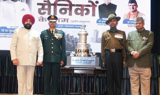 The Governor honoring military officers of the Kumaon Regimental Centre at the 