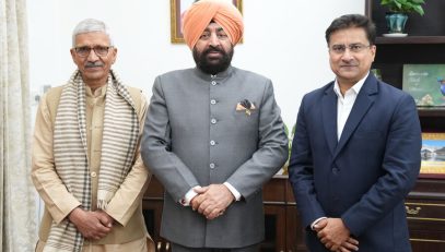 Professor and Dean from IIT Roorkee paying a courtesy visit on the Governor.
