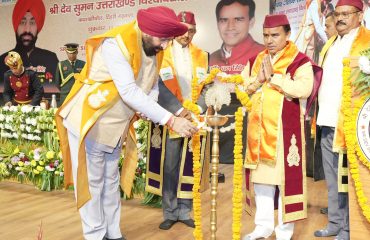 The Governor inaugurating the 6th Convocation