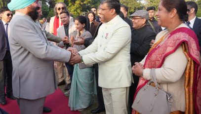 The Governor and Chief Minister meeting with dignitaries present at the 'At Home' program at Lok Bhavan
