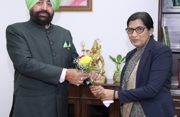 कुलपति, हेमवती नंदन बहुगुणा चिकित्सा विश्वविद्यालय, देहरादून