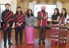 ⁠Governor honouring the girl students by presenting them mementos