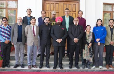 The Governor with the Vice Chancellor and other members of the University