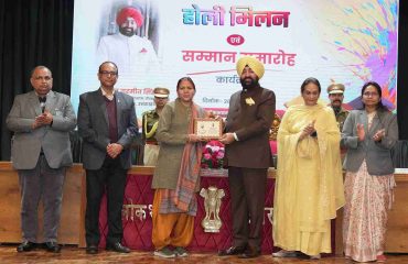 A Holi Milan and Excellence Felicitation Ceremony was organised at Lok Bhavan on Thursday.