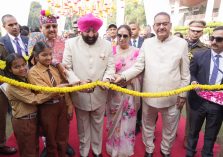 The Governor inaugurating the 'Vasantotsav-2026'