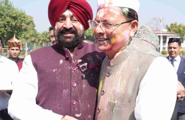 The Governor and Chief Minister on the auspicious occasion of Holi.