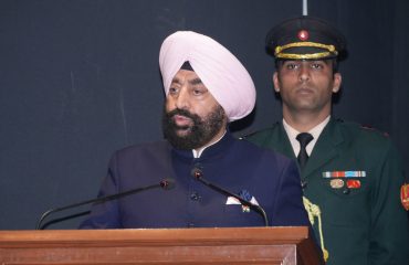 अंतर्राष्ट्रीय महिला दिवस के उपलक्ष्य में आयोजित कार्यक्रम को संबोधित करते हुए राज्यपाल।