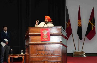 The Governor addressing the Gentleman Cadets on the topic “Indian Military Officers: As Nation Builders” at the Indian Military Academy.