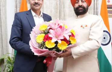 प्रोग्राम मैनेजर श्री सैयद अली नकवी