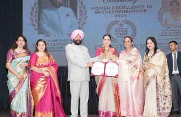 “Women Entrepreneurs: Rising Stars” Award Ceremony organised by the Confederation of Women Entrepreneurs of India at Lok Bhavan