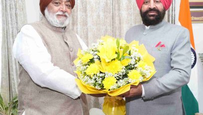 The Governor, Lieutenant General Gurmit Singh (Retd), was called on by the Chairman of the Hemkund Sahib Management Trust, Shri Narendrajit Singh Bindra, at Lok Bhavan