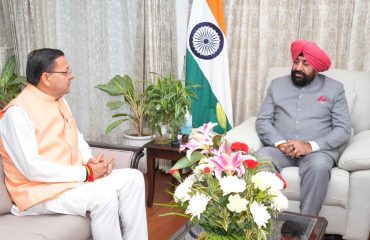 CM paying a courtesy call on the Governor.