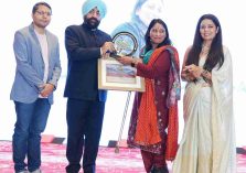 Congratulating all awardees, the Governor extended his best wishes for their bright future.