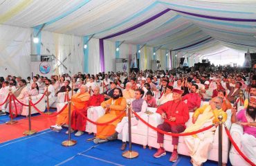 Dignitaries present on the occasion of the closing ceremony of the International Yoga Festival-2026, held in Rishikesh.