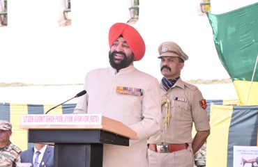 पिथौरागढ़ में आयोजित भूतपूर्व सैनिकों की रैली एवं सैनिक परिवारों के लिए आयोजित कार्यक्रम को संबोधित करते हुए राज्यपाल।