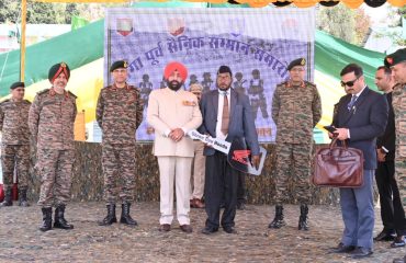 ⁠Governor with ex-servicemen at the rally of ex-servicemen and a program organized for military families in Pithoragarh.