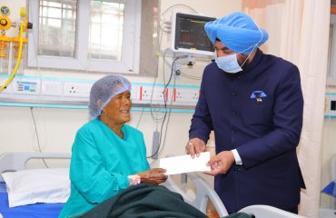 Students Enthused at District Library; Governor Appreciates Modern Facilities and Encourages Youth