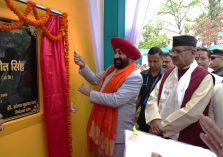 The Governor grandly inaugurating the 'Vidyarthi Bazar' (Students' Market) on the occasion of the 37th Convocation Ceremony of Govind Ballabh Pant University of Agriculture and Technology, Pantnagar.