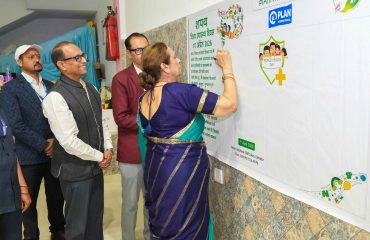 विश्व स्वास्थ्य दिवस के अवसर पर लोक भवन में रेकिट और प्लान इंडिया के तत्वावधान में आयोजित कार्यक्रम के अवसर पर प्रथम महिला श्रीमती गुरमीत कौर।