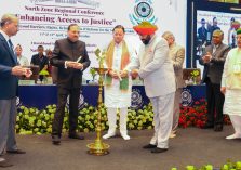 राष्ट्रीय विधिक सेवा प्राधिकरण, नई दिल्ली के तत्वाधान में उत्तराखण्ड राज्य विधिक सेवा प्राधिकरण, नैनीताल द्वारा आयोजित दो दिवसीय नॉर्थ जोन रीजनल कॉन्फ्रेंस का शुभारंभ करते हुए राज्यपाल।