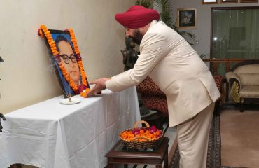 राज्यपाल ने डॉ. भीमराव आंबेडकर जयंती पर दी श्रद्धांजलि