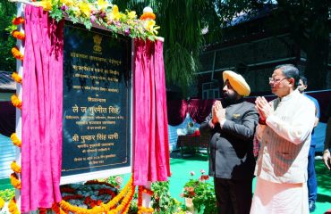 The Governor and the Chief Minister laying the foundation stone for the multi-purpose buildings within the Lok Bhavan complex.