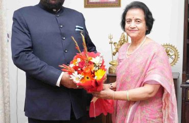 Commandant Garhwal Rifles Regimental Centre, Lansdowne Brigadier Vinod Singh Negi paying courtesy call on the Governor.
