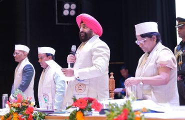 The Governor addressing the 9th Convocation Ceremony of Veer Madho Singh Bhandari Uttarakhand Technical University.