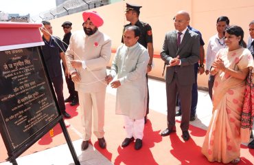 The Governor inaugurating the newly constructed hostel, 