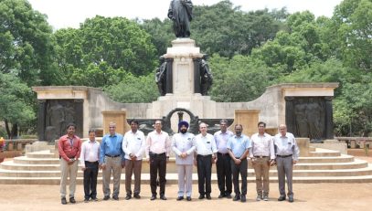 The Governor interacting with officials from the Bengaluru-based Indian Institute of Science (IISc).