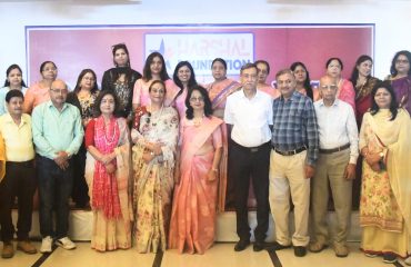 First Lady Mrs. Gurmeet Kaur with women entrepreneurs and members of Harshal Foundation on the occasion of the 