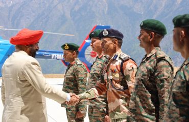 Governor Participates in Soldiers’ Conference at Auli