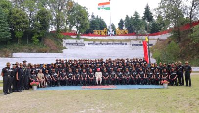 The Governor with Army personnel at the Sainik Sammelan held at the Garhwal Rifles Regimental Centre, Lansdowne.