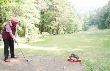 The Governor teeing off to inaugurate the 21st “Governors Cup Golf Tournament,” held at the Lok Bhavan Golf Course, Nainital.