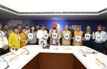 राज्यपाल ने नई दिल्ली में प्रो. के.पी. सिंह द्वारा संपादित पुस्तकों ‘द लीडरशिप फनल’ एवं ‘थॉट टू इंक’ का लोकार्पण किया।