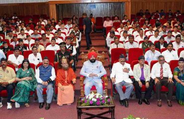 ‘नई शिक्षा नीति में नैतिक शिक्षा’ विषयक संगोष्ठी में प्रतिभाग करते हुए राज्यपाल।
