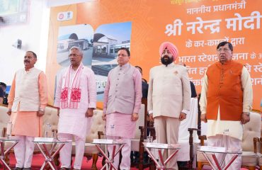 The Governor and the Chief Minister at the inauguration ceremony of the redeveloped Harrawala Railway Station, under the ‘Amrit Bharat Station Yojana’.