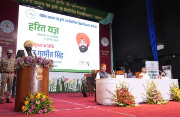 The Governor addressing the Harela festival program at Govind Ballabh Pant University of Agriculture and Technology